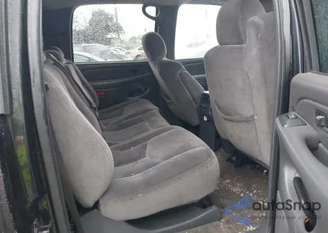 2004 GMC Sierra 2500Hd Sle z USA, uszkodzony, nr VIN 1GTHC23G54F110320